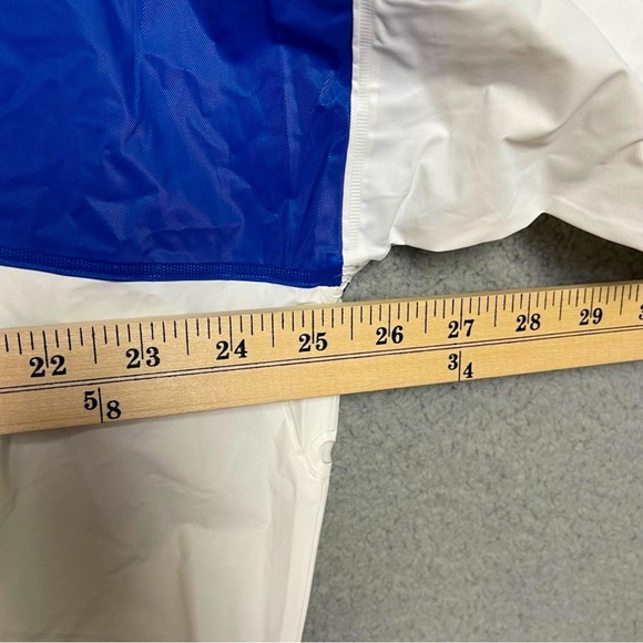 NEW YORK GIANTS | VINTAGE 80s / 90s RAIN JACKET | Full-Zip, w/ Pockets - Picture 9 of 10